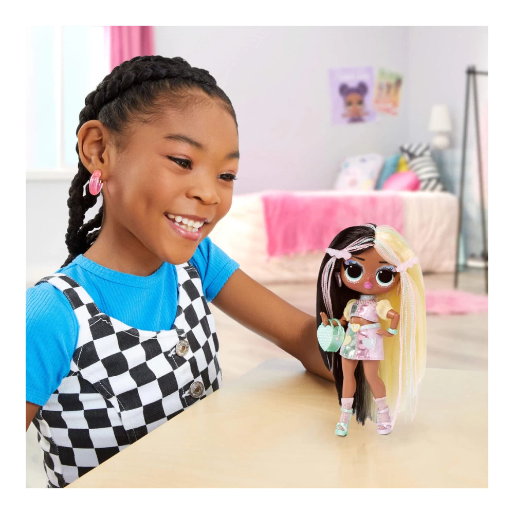Lol Surprise Tween Doll Darcy Blus - Image 5